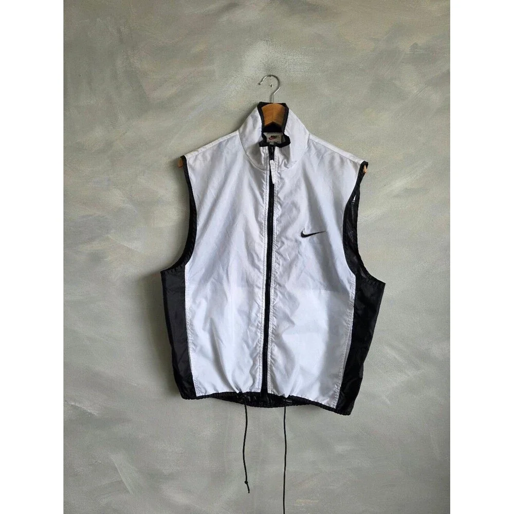 Nike VTG White Tag  Black and White Lightweight Vest Mens M